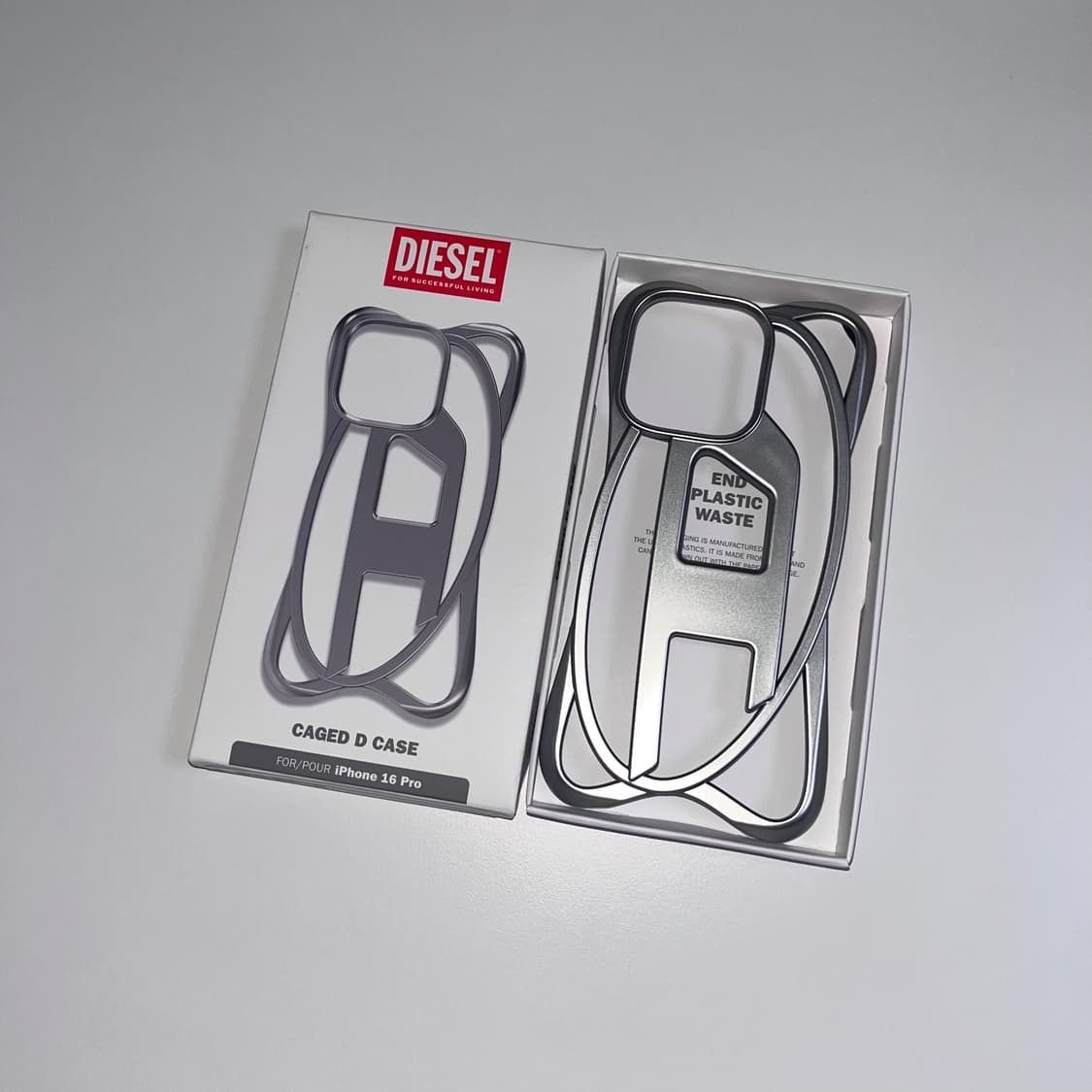 Diesel CAGED D CASE iPhone 16 Pro 상품이미지4