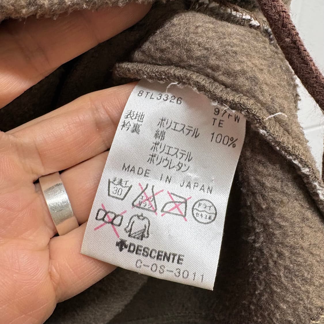 HUITIEME X DESCENTE 자수 뽀글이 플리스 아노락 상품이미지5