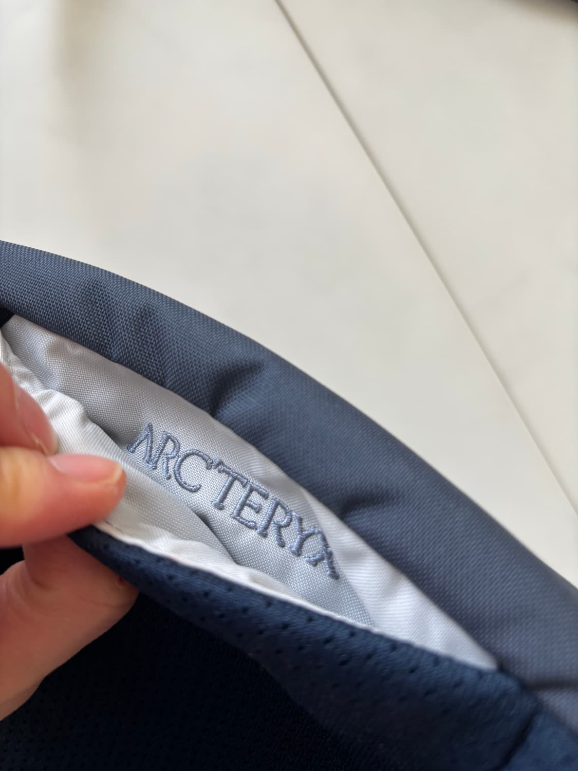 아크테릭스 맨티스 2 웨이스트팩 블랙 사파이어 상품이미지4