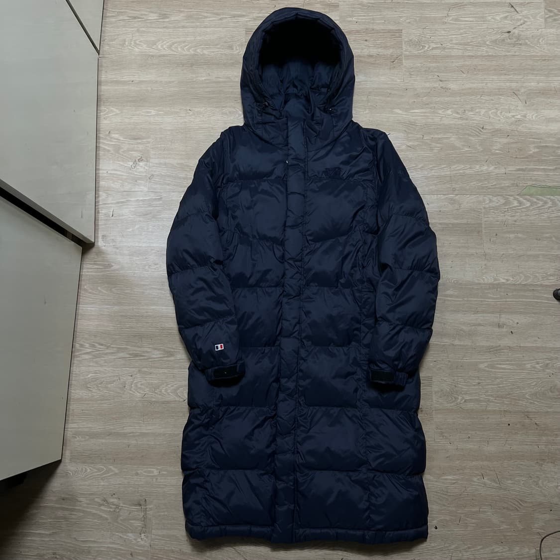 밀레 여성 프랑스 국기 자수로고 후드 롱패딩 점퍼 [네이비] S/90 상품이미지1