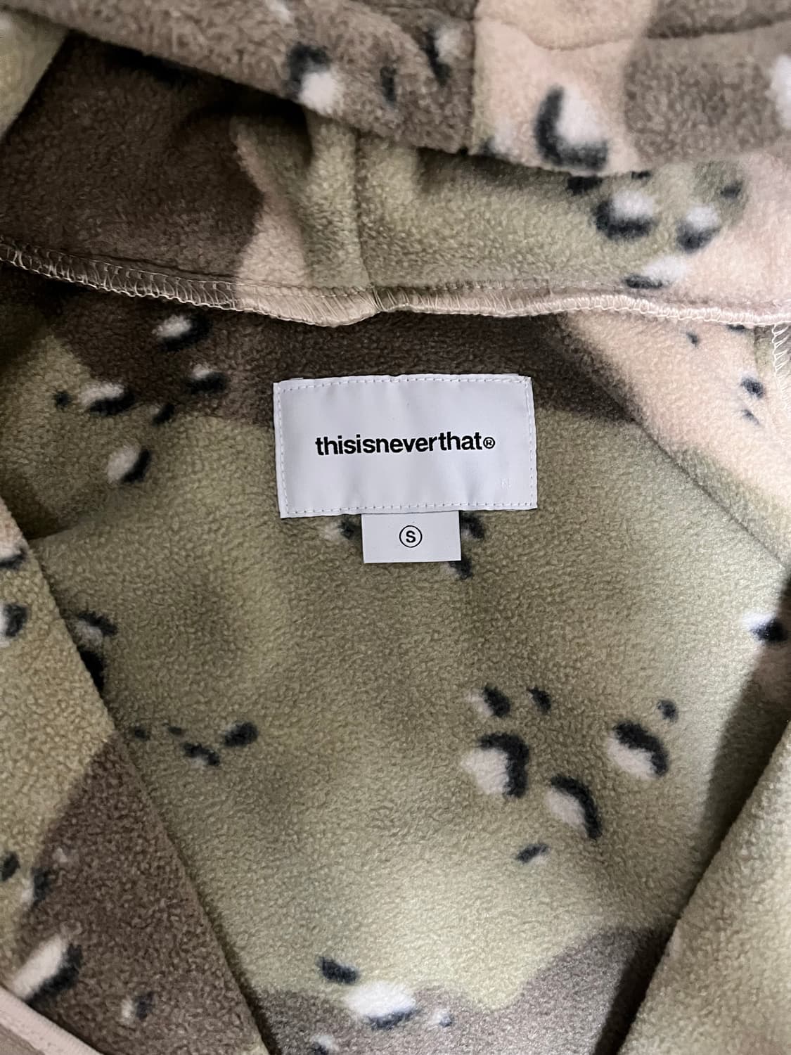 디스이즈네버댓 카모 플리스집업후드 상품이미지3