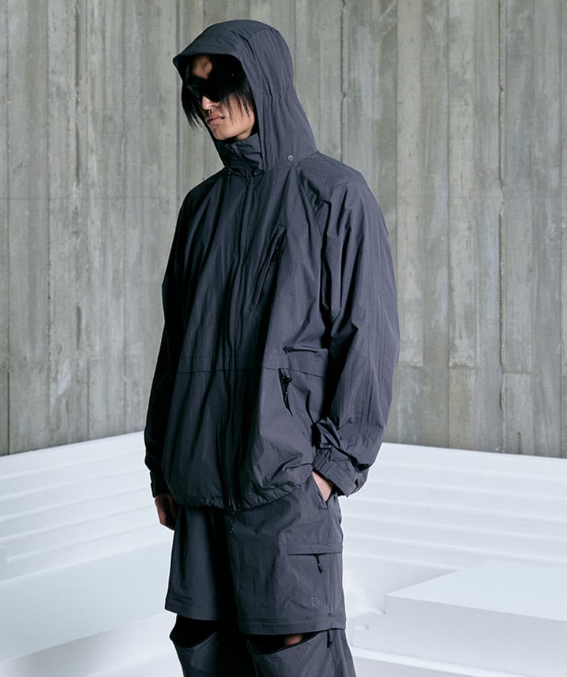 아웃스탠딩 쉘 후드 바람막이 자켓 차콜 상품이미지2