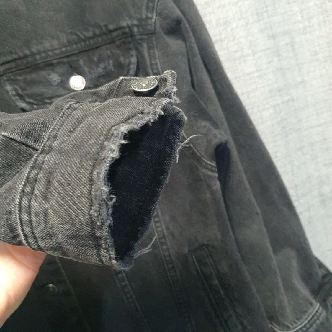 자라 블랙  데미지 워싱 청자켓  상품이미지4