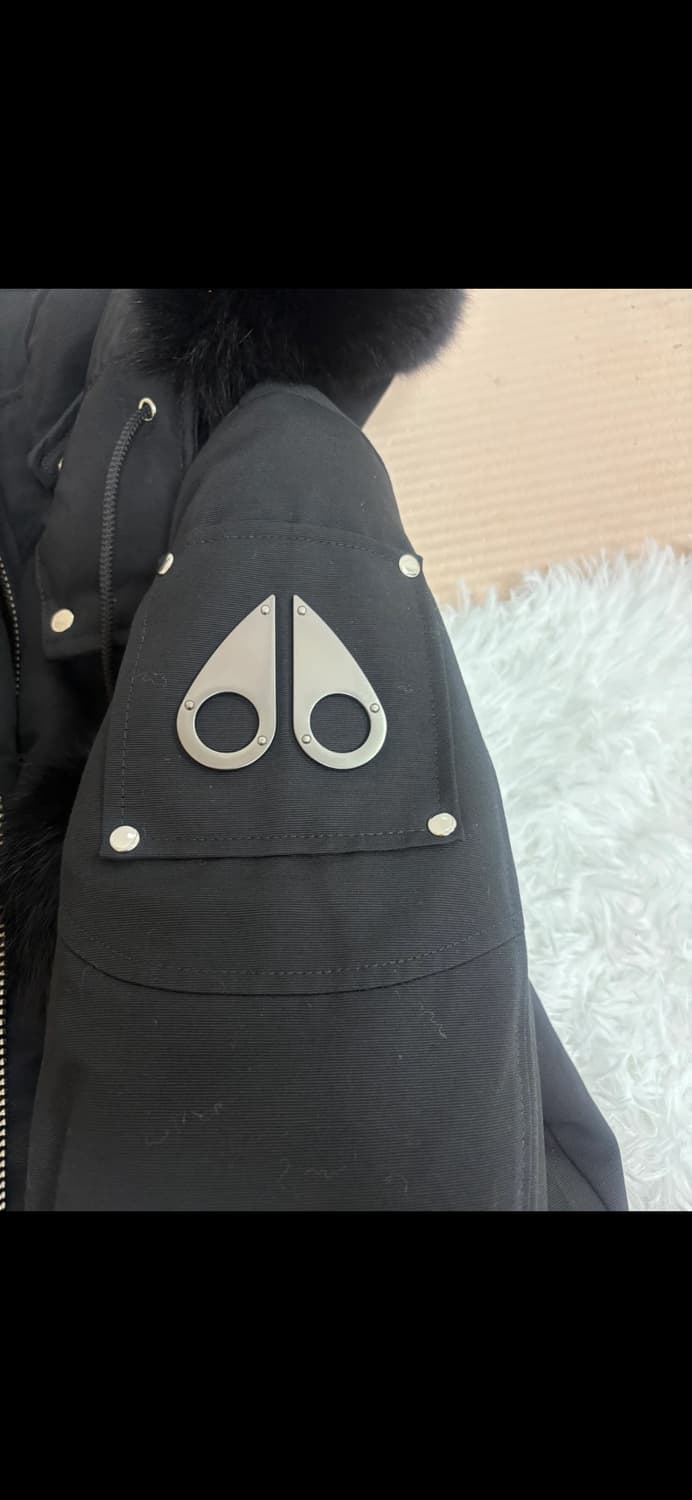 새상품급 무스너클 봄버 패딩 상품이미지3