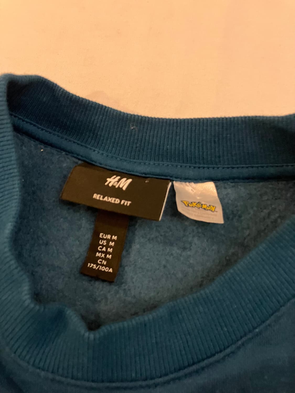 포켓몬스터 X H&M 콜라보 잠만보 맨투맨 상품이미지2