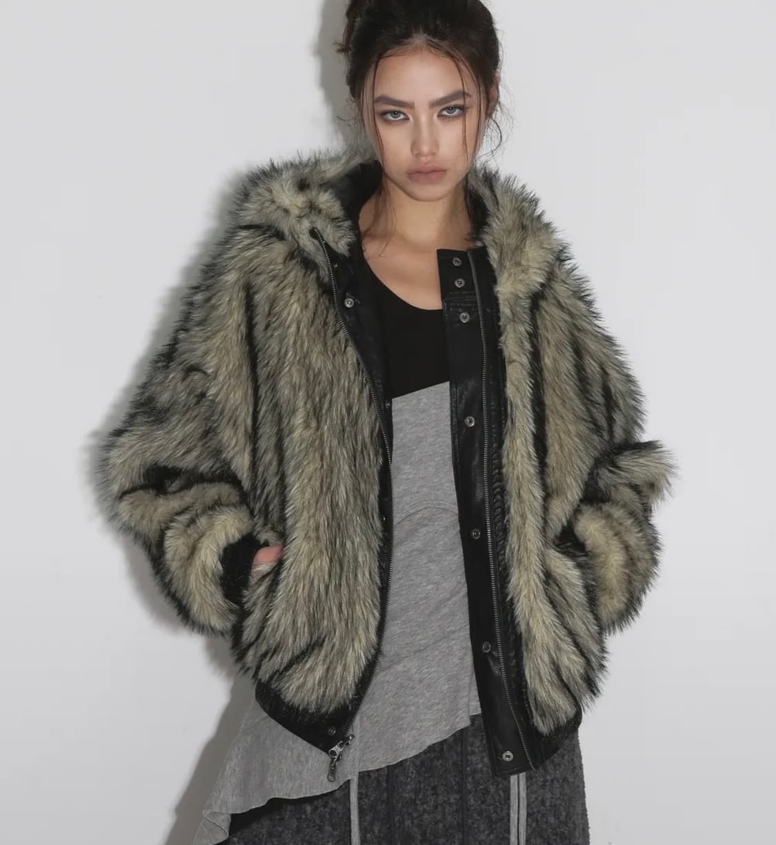 샌드릭 리버시블 퍼 후드 점퍼 상품이미지1