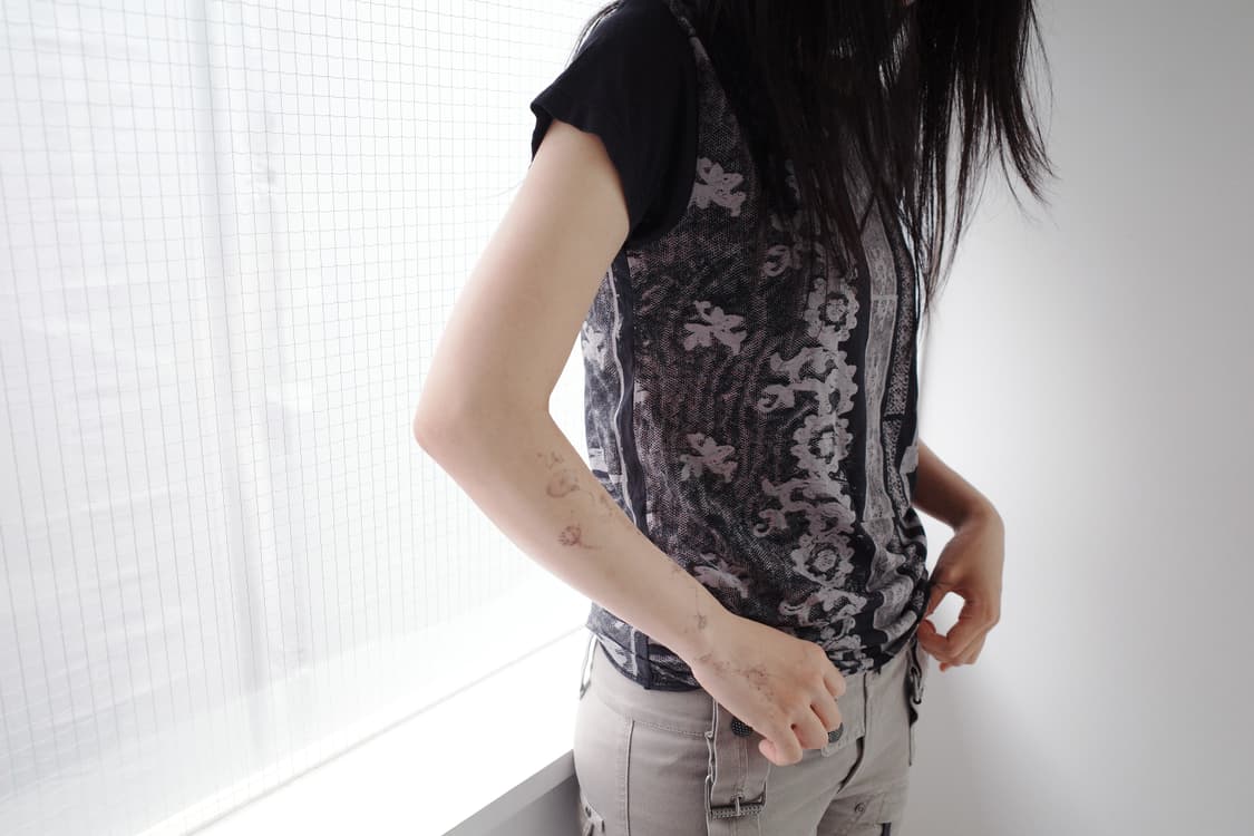 Lace graphic t-shirt   상품이미지2