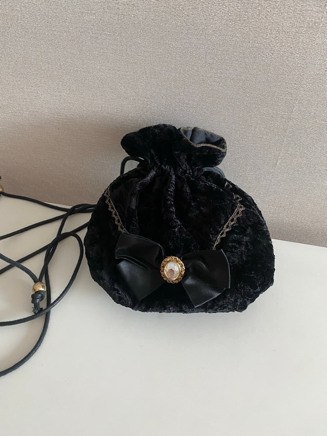 빈티지 블랙 벨벳 복조리 가방 상품이미지1