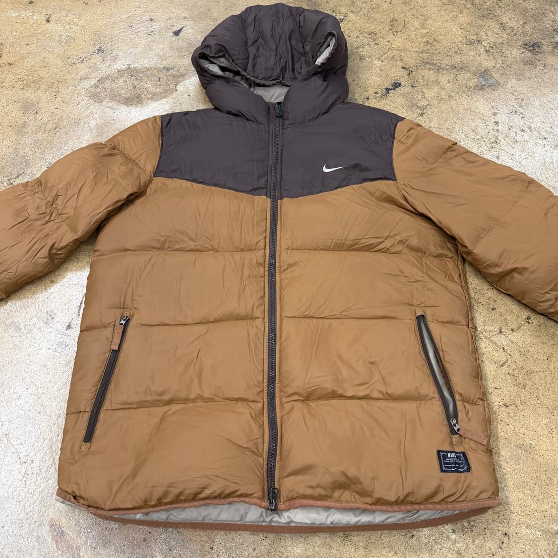 나이키 초코 브라운 후드 숏패딩  상품이미지3
