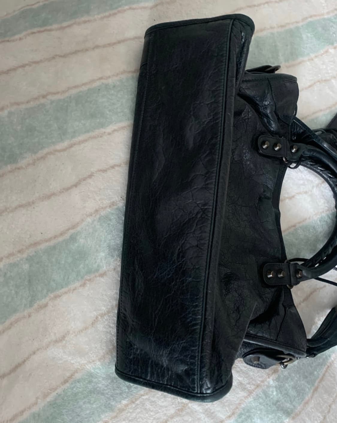 발렌시아가 시티백 모터백 미듐 정품 블랙  상품이미지5