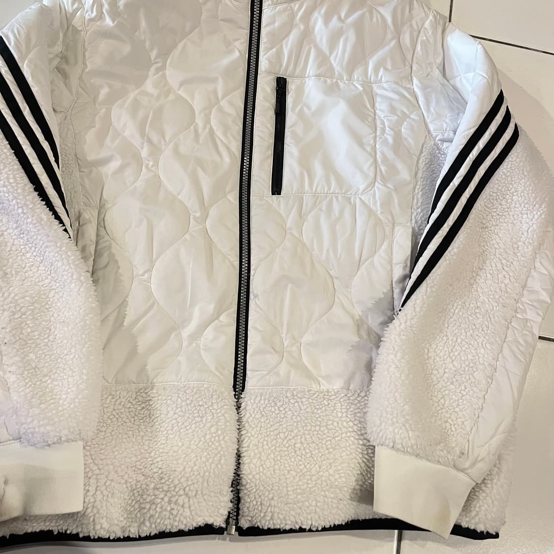 아디다스 화이트 하이브리드 쉐르파 퀼팅 트랙자켓 상품이미지5