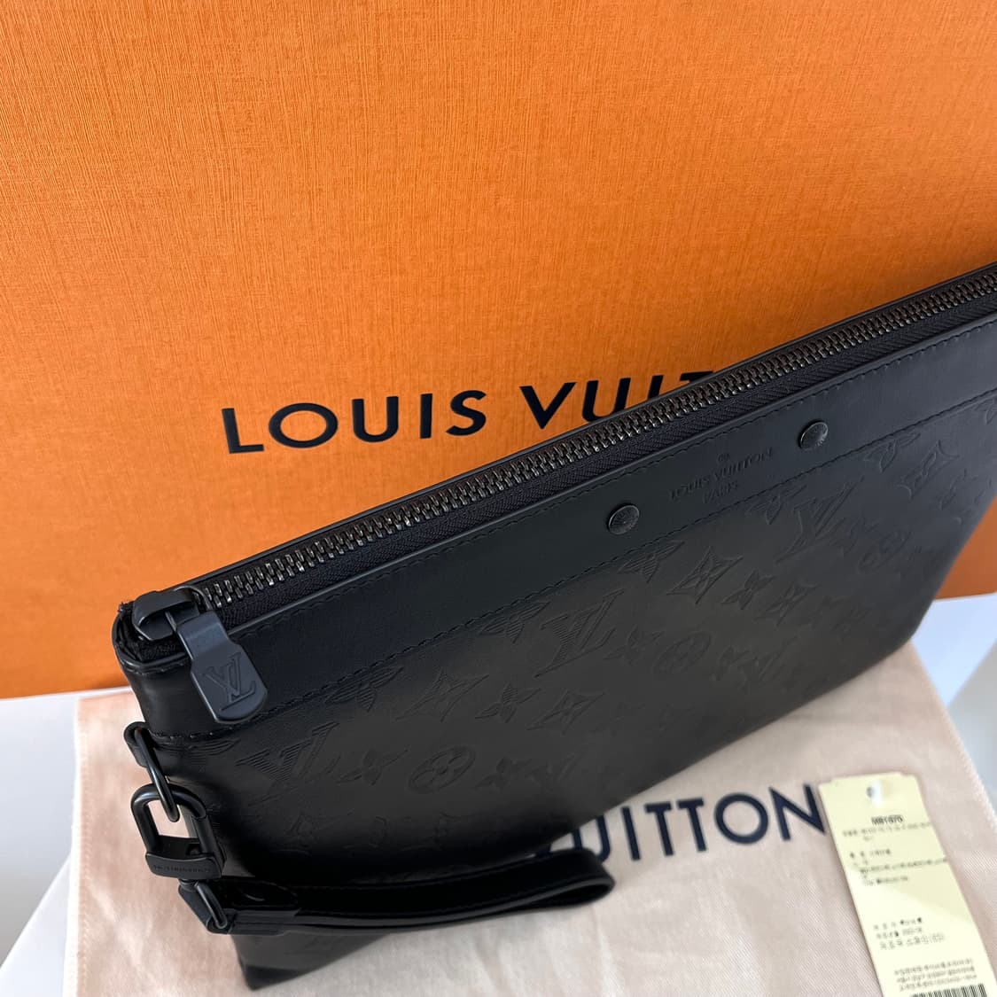 [S급/정품] 루이비통 포쉐트 투고 쉐도우 클러치 백 가방 상품이미지3