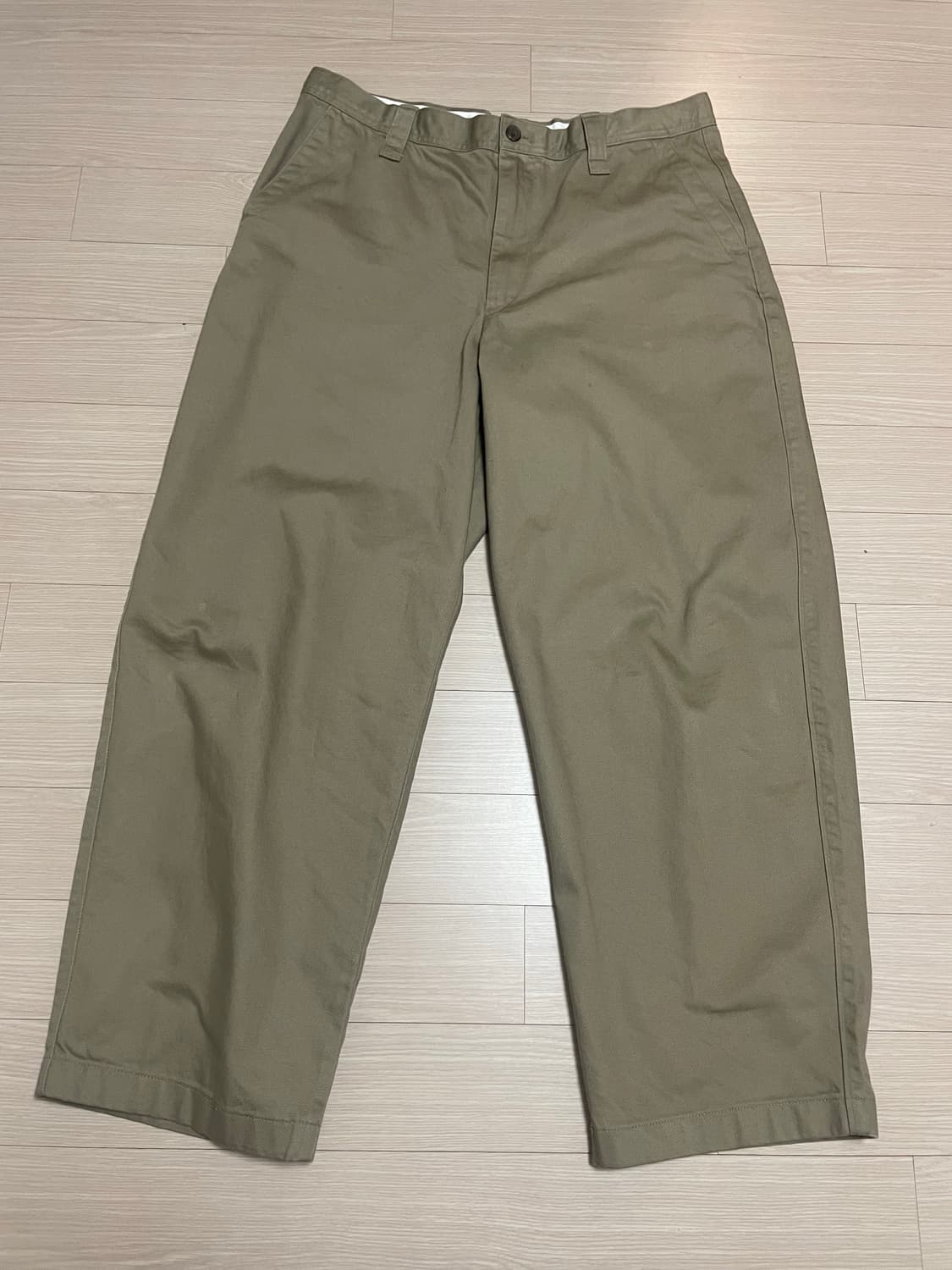 유니클로 (와이드핏 치노팬츠) 상품이미지1