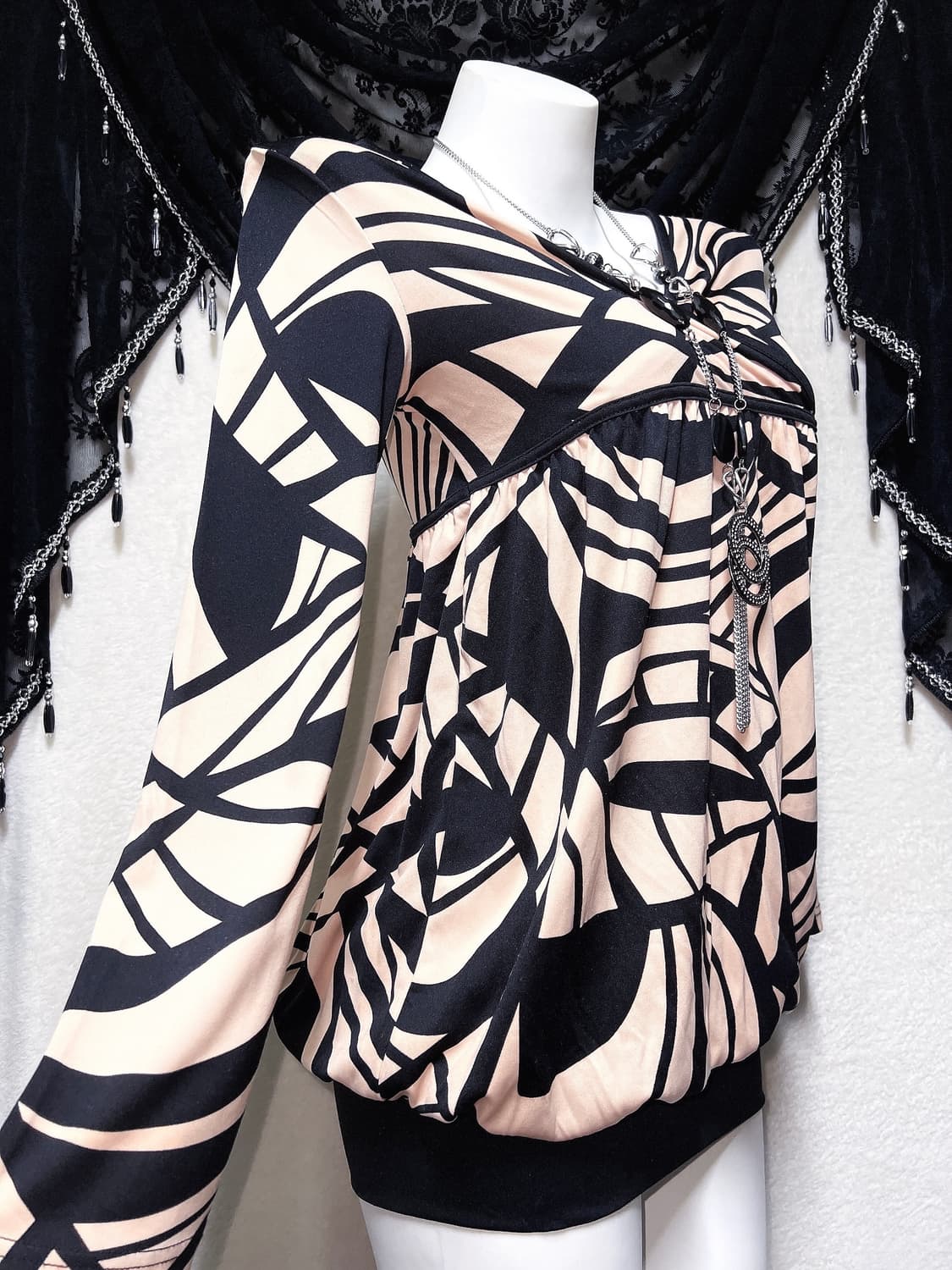 오네갸루 히메 로맨틱 로걀 기하학패턴 트임 아게하 벌룬원피스 섹시블라우스 상품이미지3