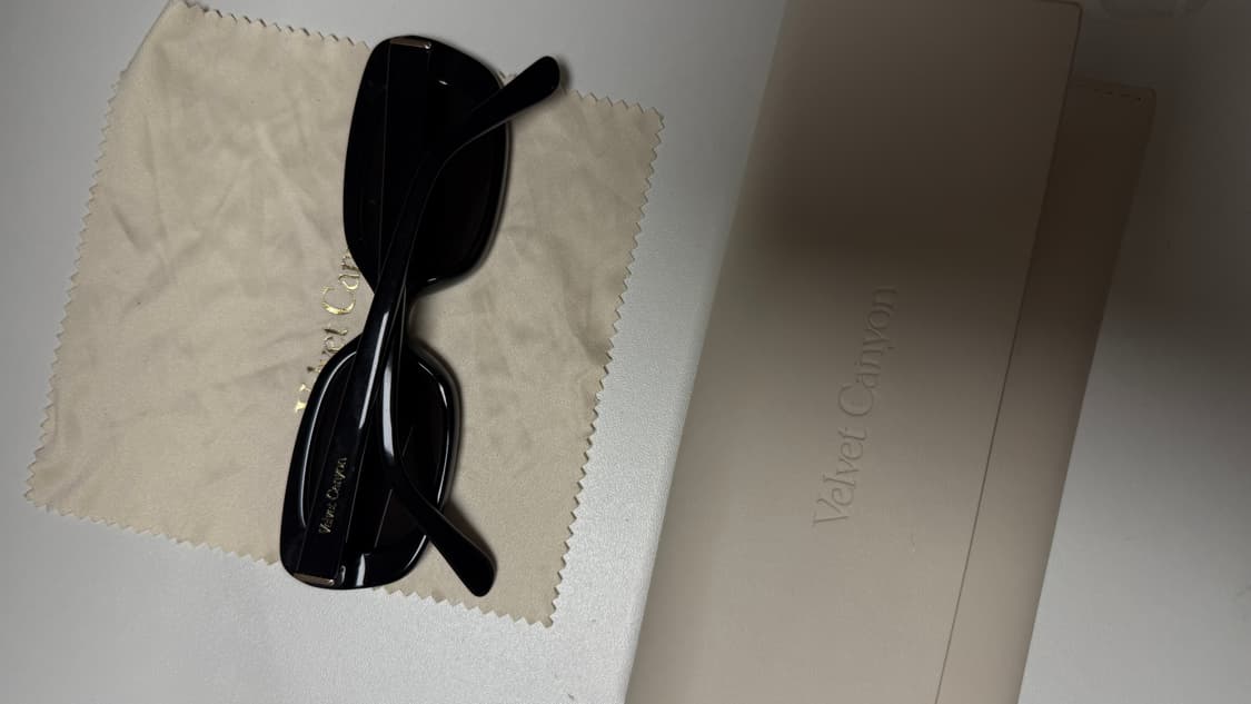 켄달제너 선글라스 velvet canyon Zou bisou 상품이미지3