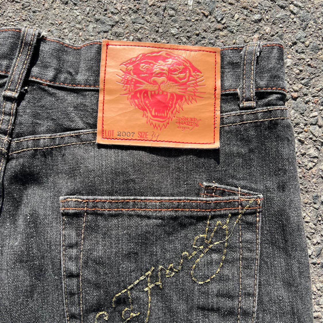 에드하디 자수 흑청 루즈핏 진 상품이미지3