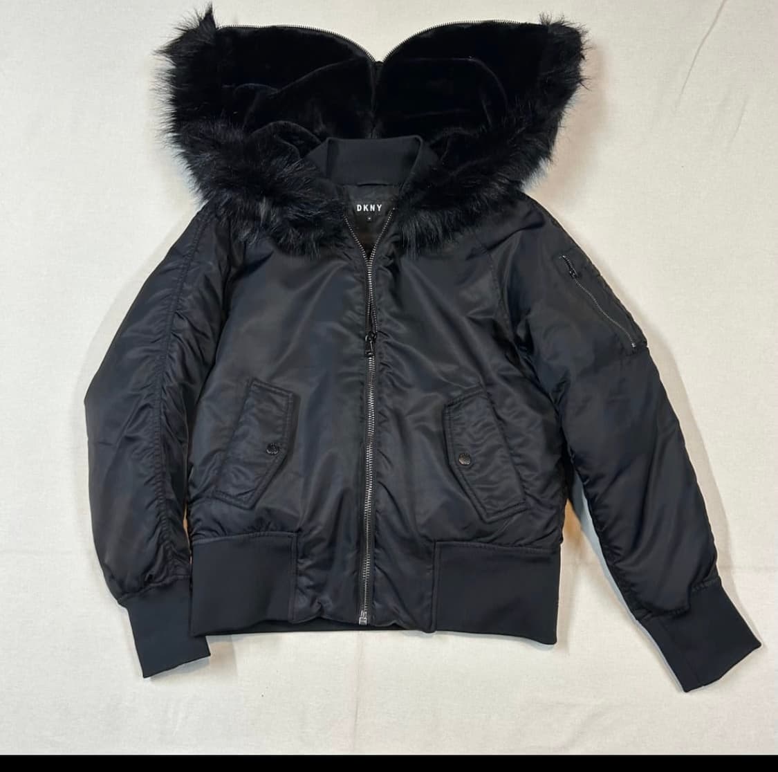 DKNY 퍼 패딩 블랙 상품이미지1