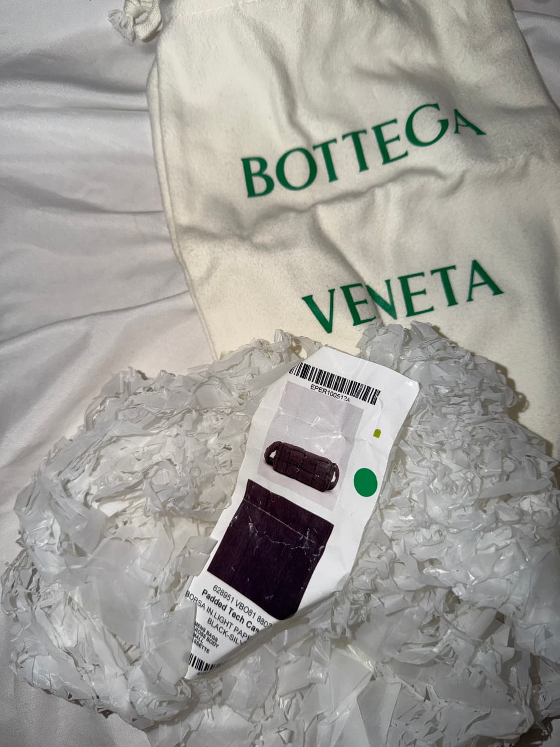 [OS] 보테가베네타 패딩 카세트백 상품이미지8