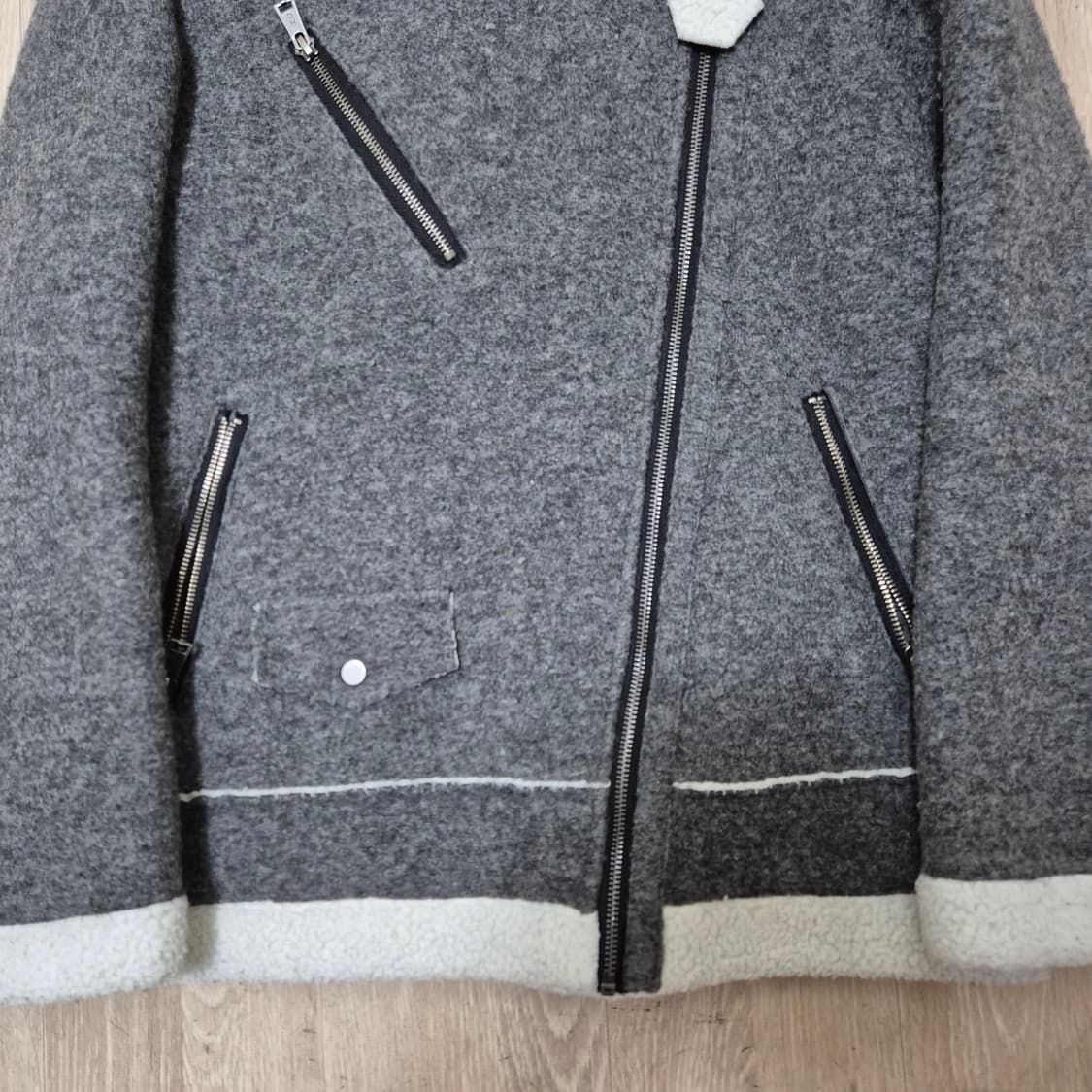 에이치커넥트 클래식 양털 무스탕 자켓 상품이미지3