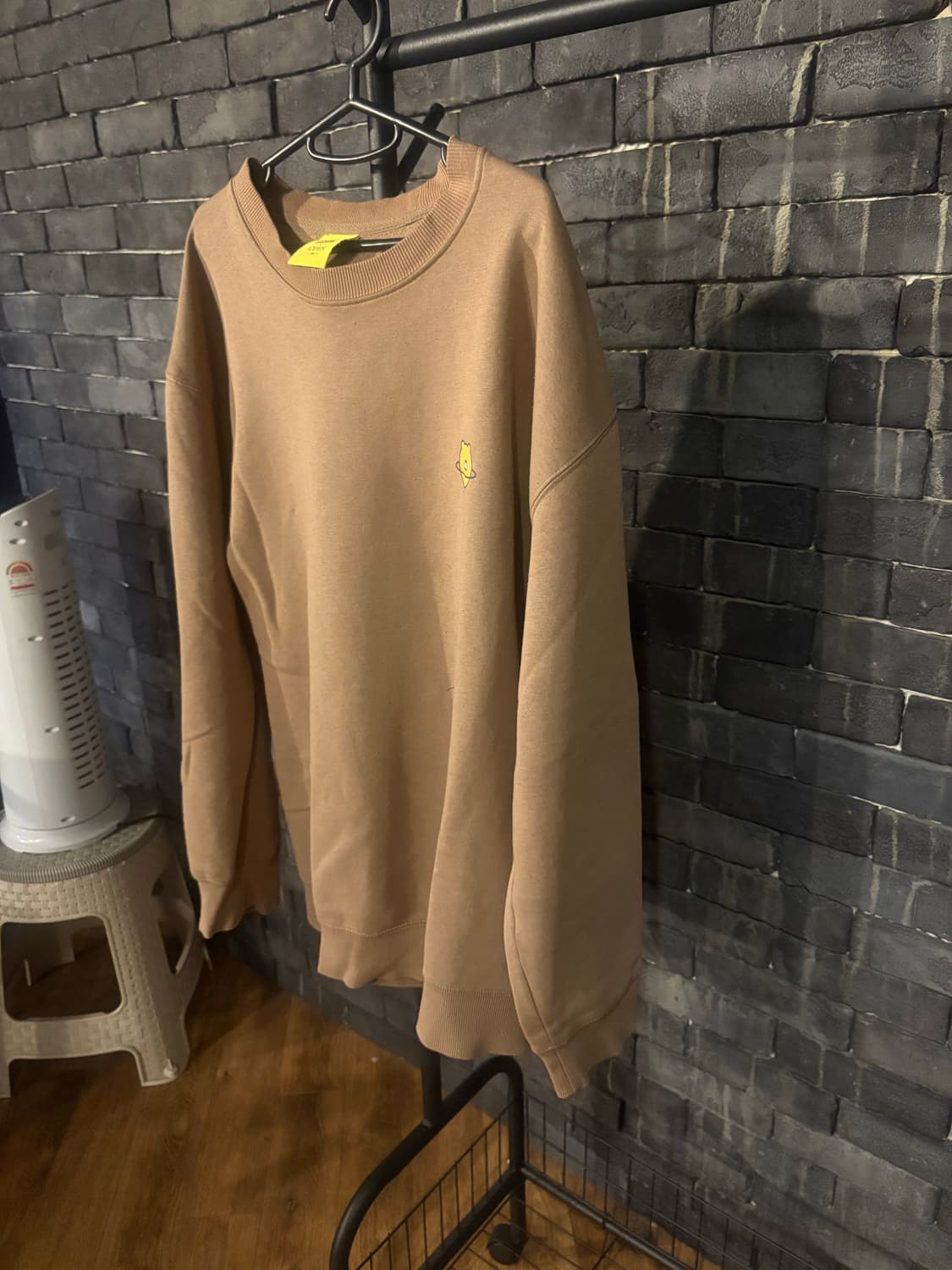 [중고/XXL]카카오 라이언맨투맨 (브라운) 상품이미지3