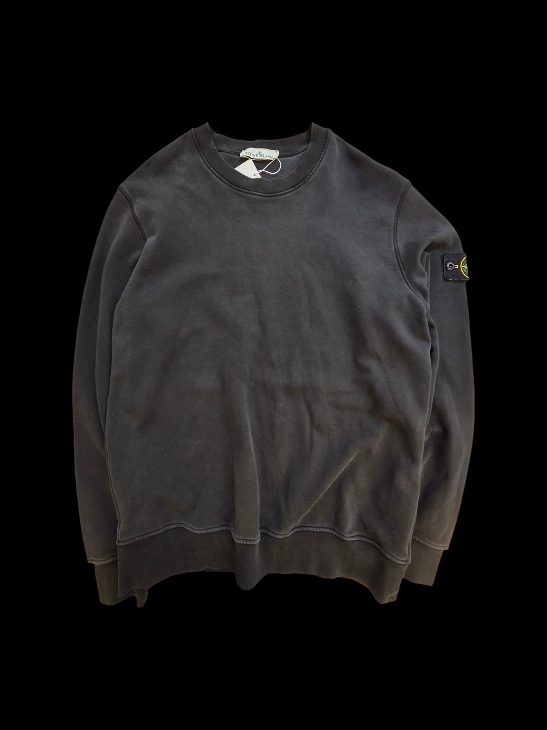 스톤아일랜드 와펜 가먼트다잉 맨투맨 상품이미지1
