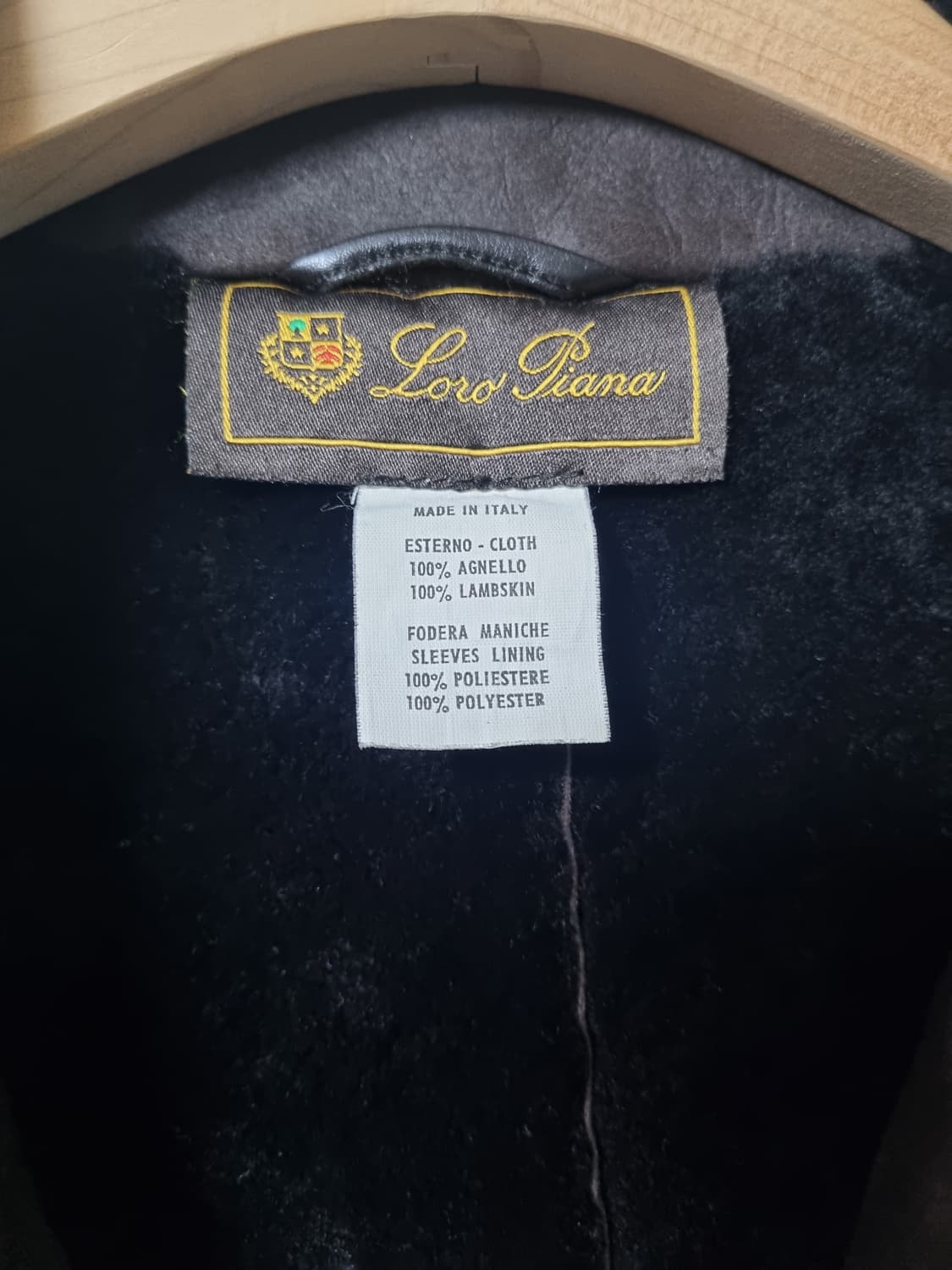 정품) 로로피아나 싱글 히든 버튼 무스탕 상품이미지7