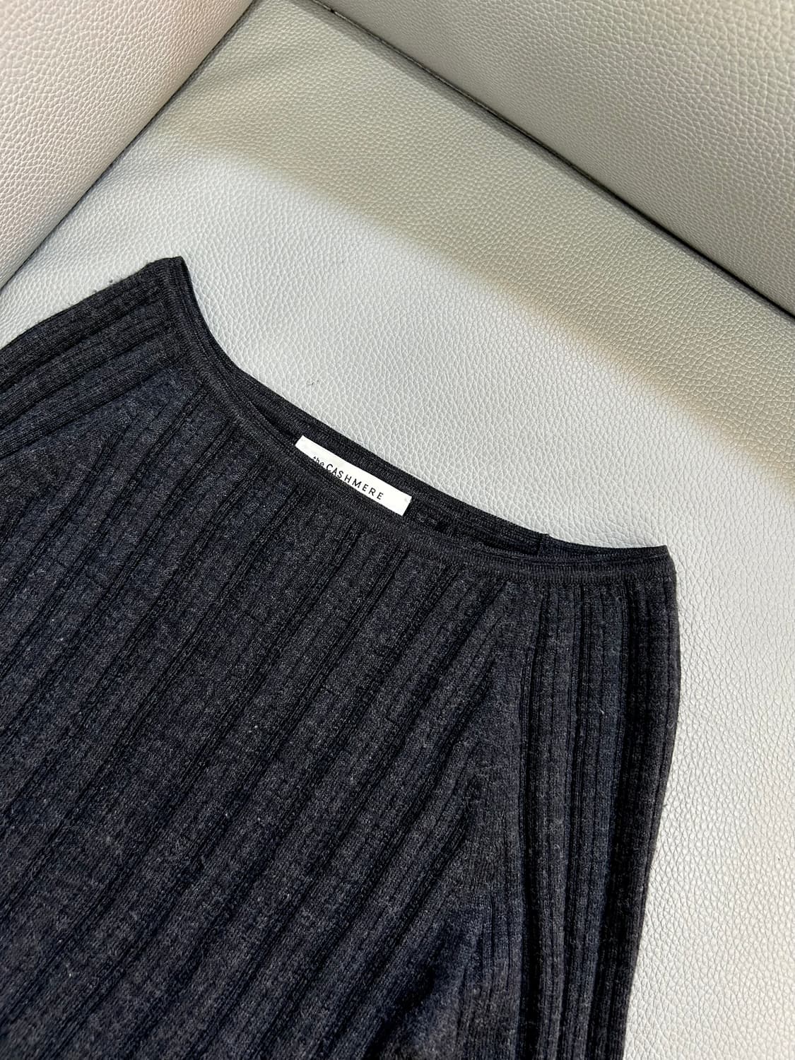 더 캐시미어 23SS 니트(85) 상품이미지3