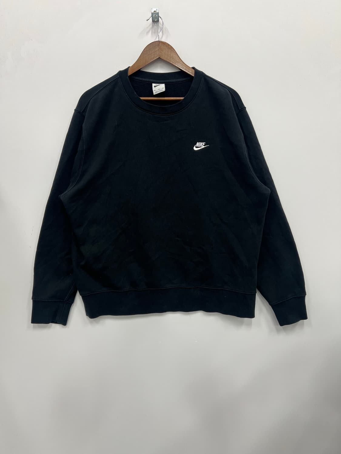 나이키 블랙 맨투맨 상품이미지1