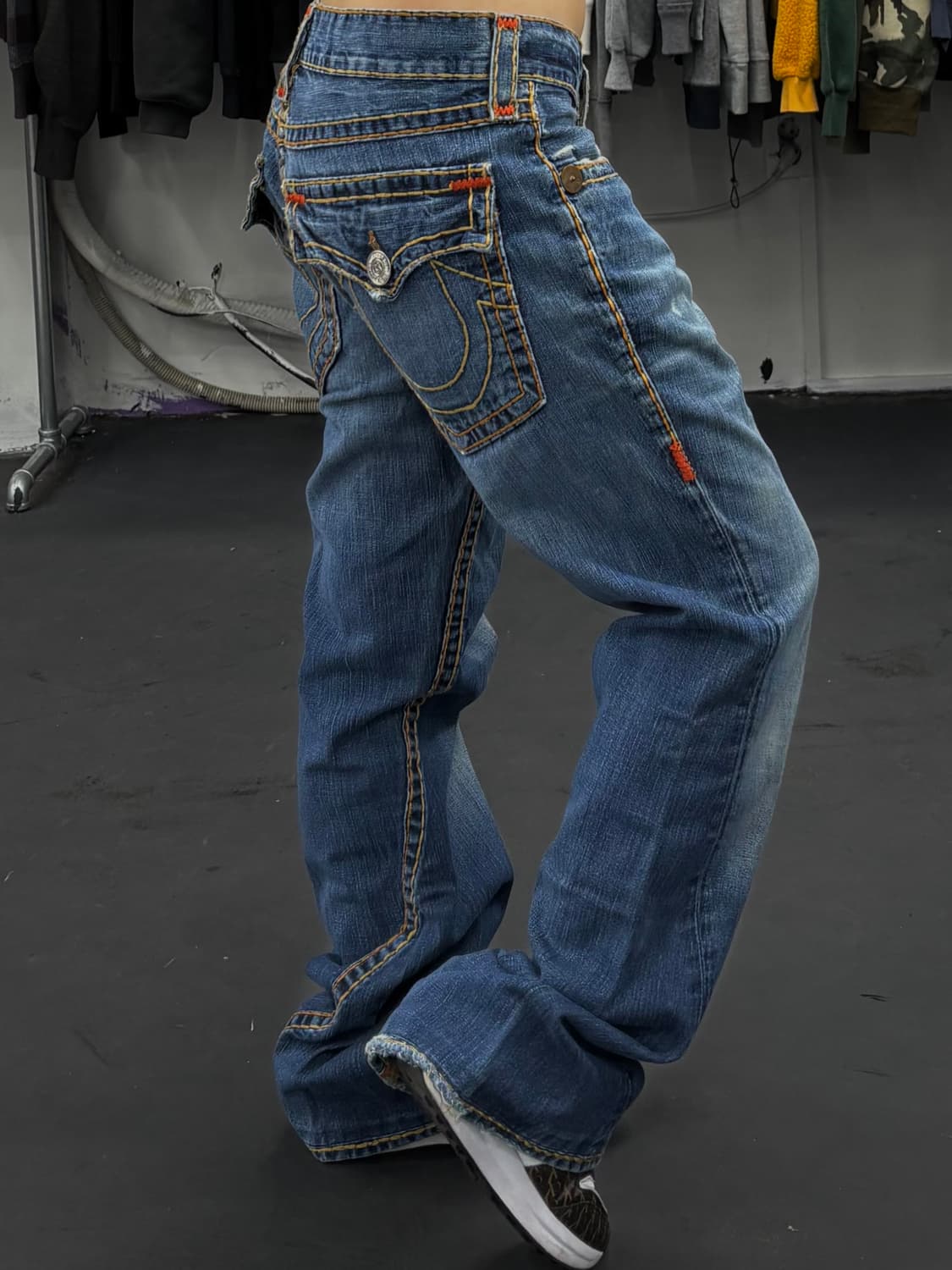 트루릴리전 슈퍼 티 데님팬츠 상품이미지2