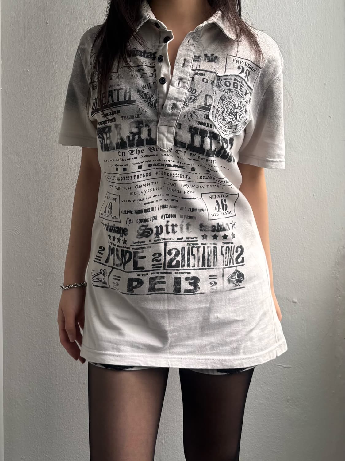 Vintage Patch Detail Graphic Top 상품이미지5