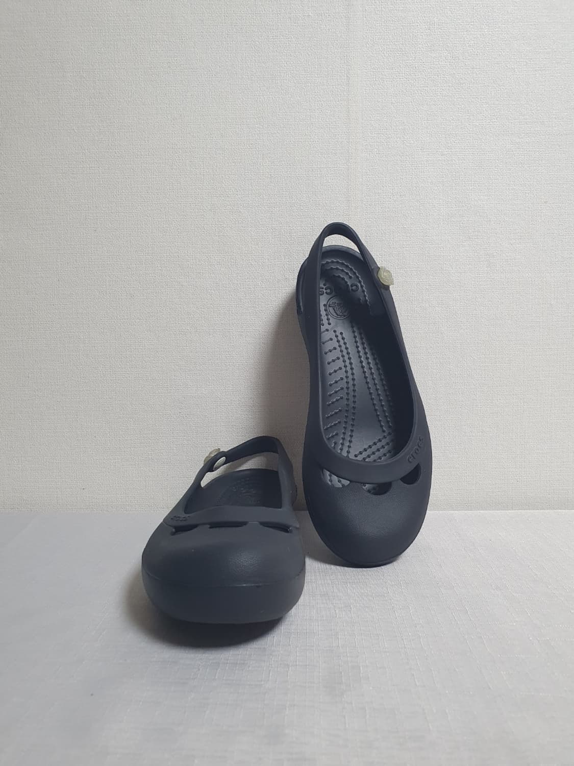 230mm 크록스 제이나 플라워 샌들 슬링백 블랙 상품이미지4