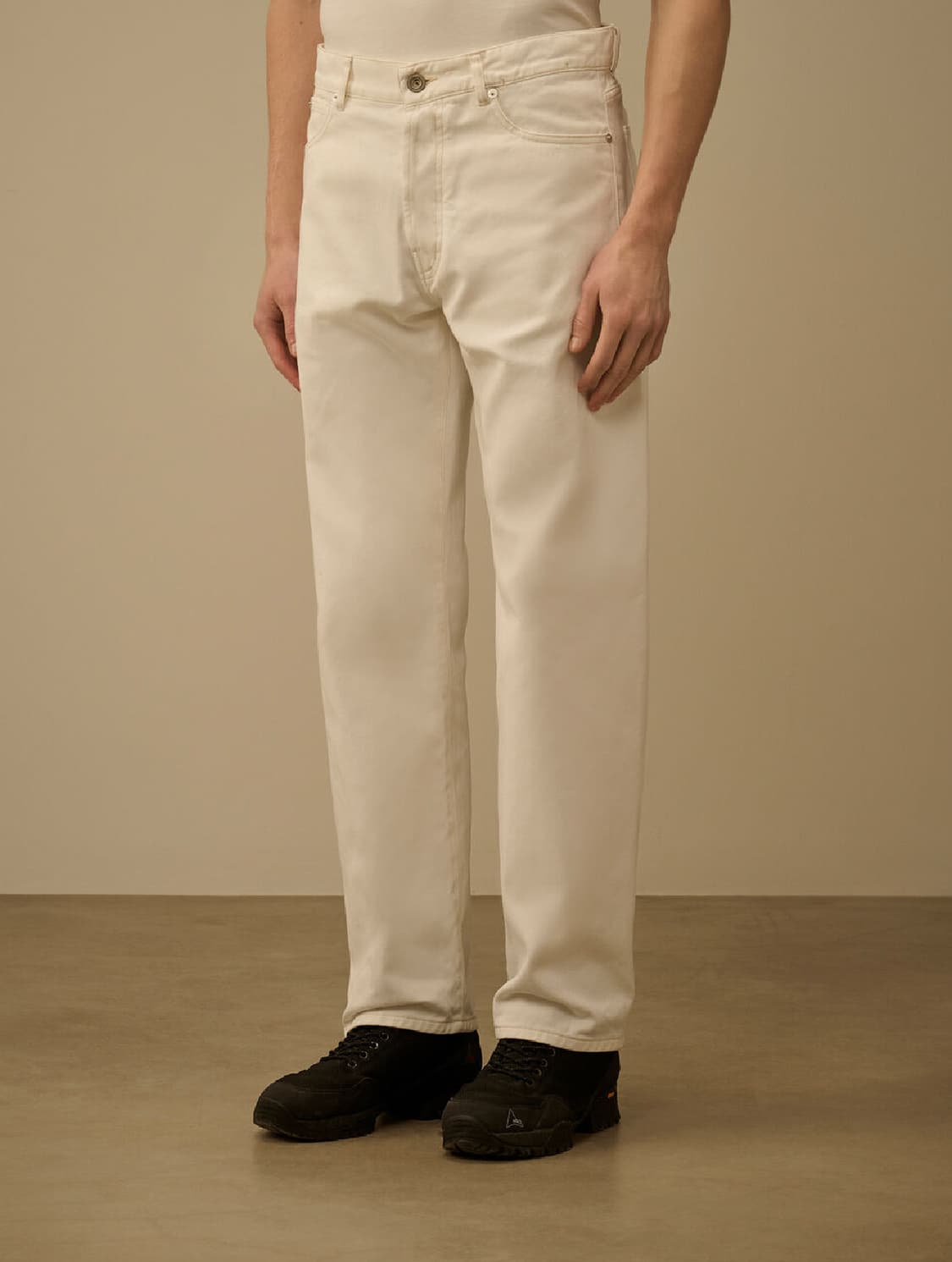 CP컴퍼니 BULL DENIM NO SIDE SEAMS PANTS 상품이미지1