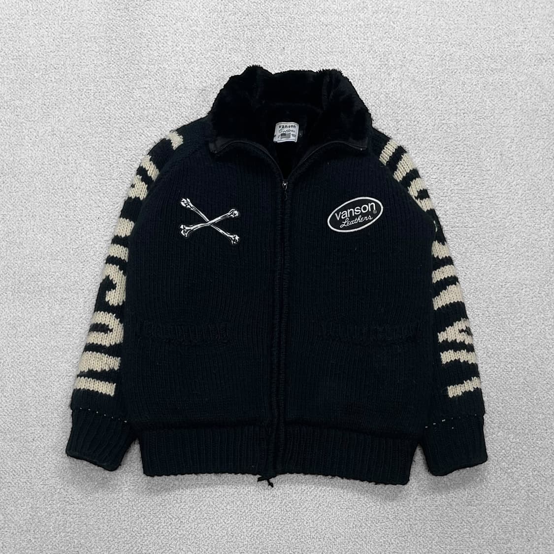 밴슨 Vanson 스컬 코위찬 니트 집업 블랙 상품이미지2