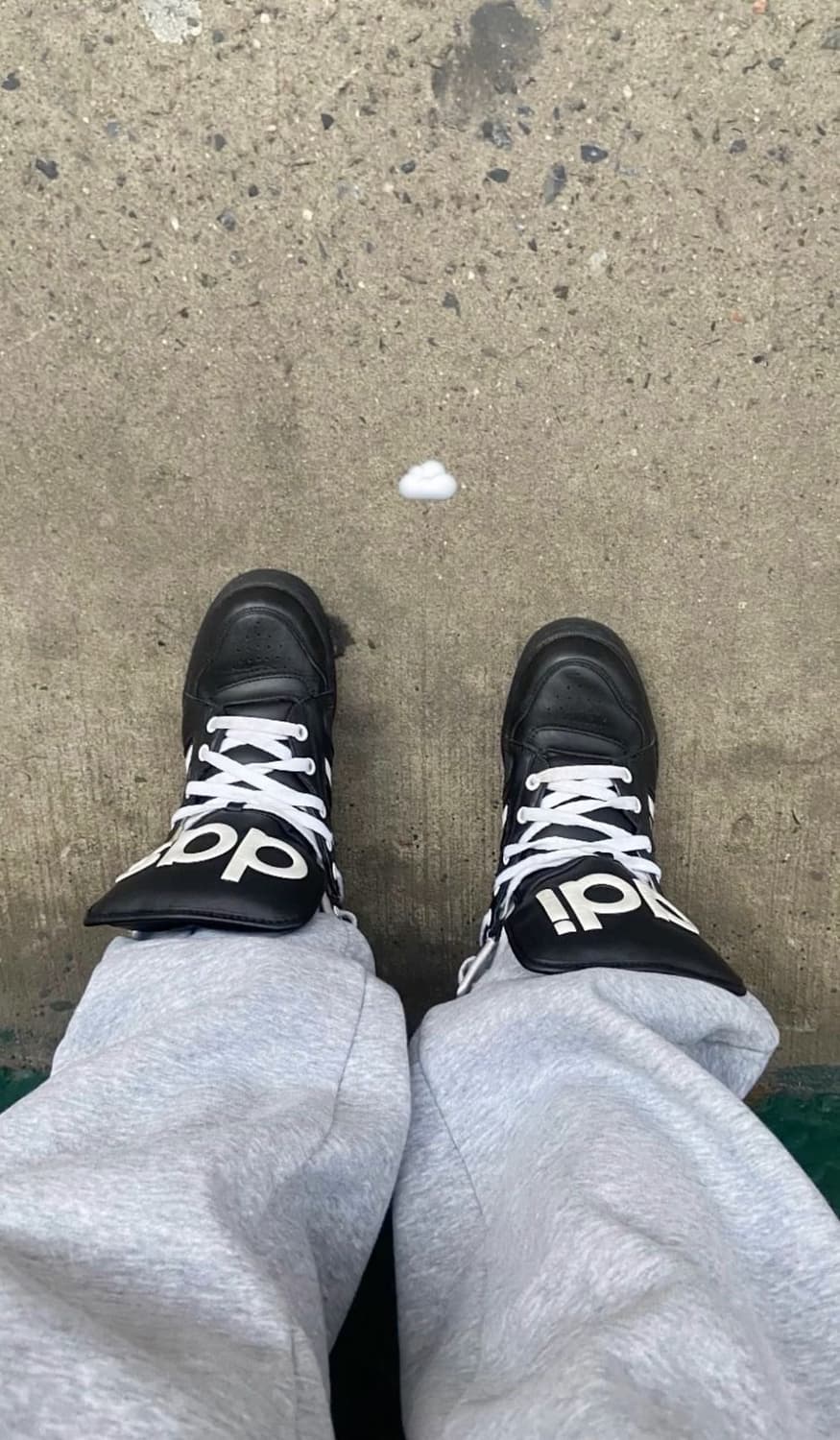 Jeremy scott black / white 구합니다 상품이미지1