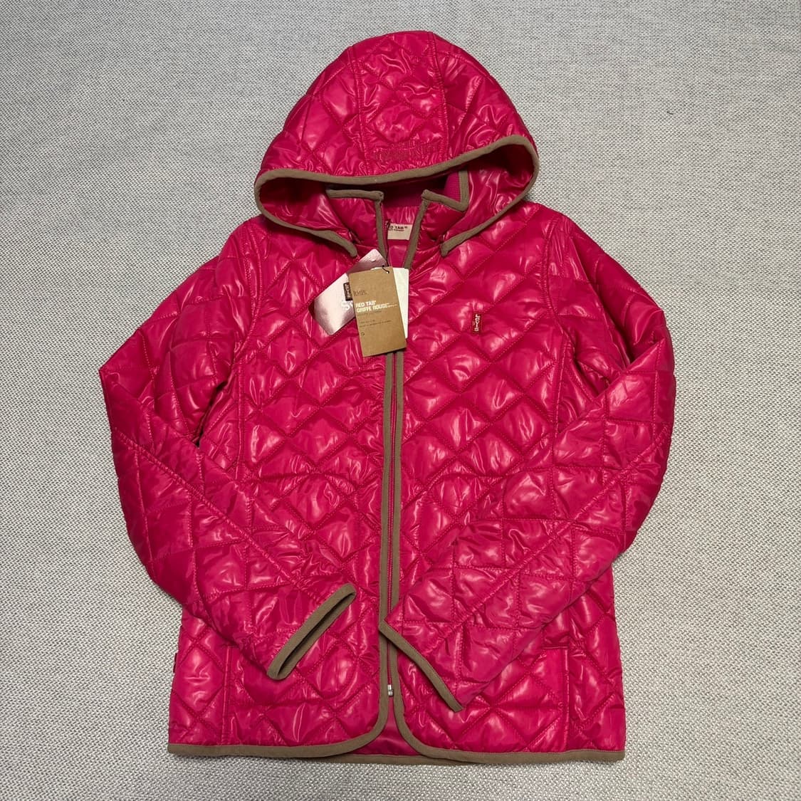 리바이스 핑크 퀼팅 후드 자켓 상품이미지1