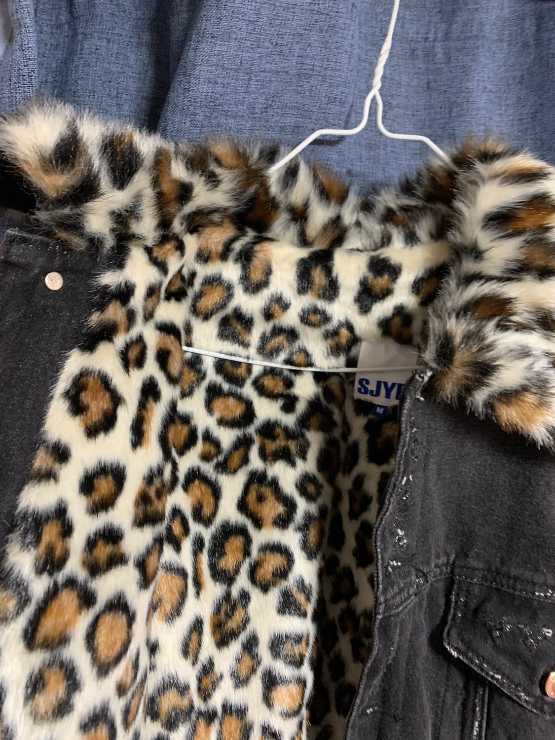 SJYP 레오파드 퍼 데님자켓 M사이즈 상품이미지3