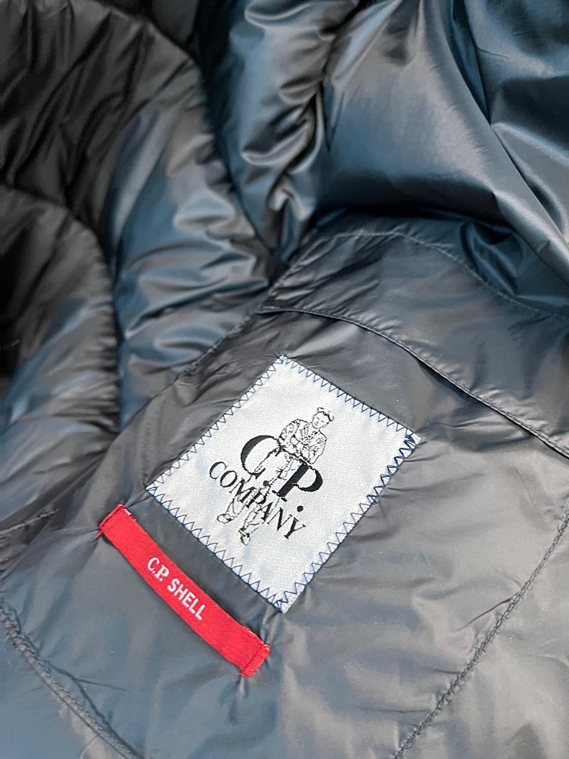 110) CP컴퍼니 패딩집업  상품이미지8
