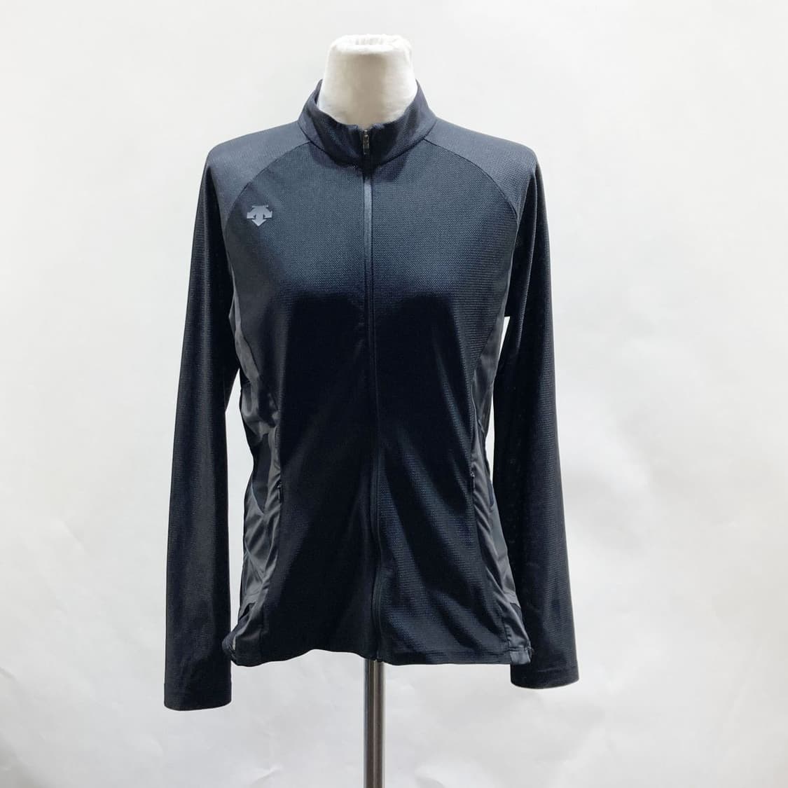 데상트 여성트레이닝집업 블랙 95  상품이미지1