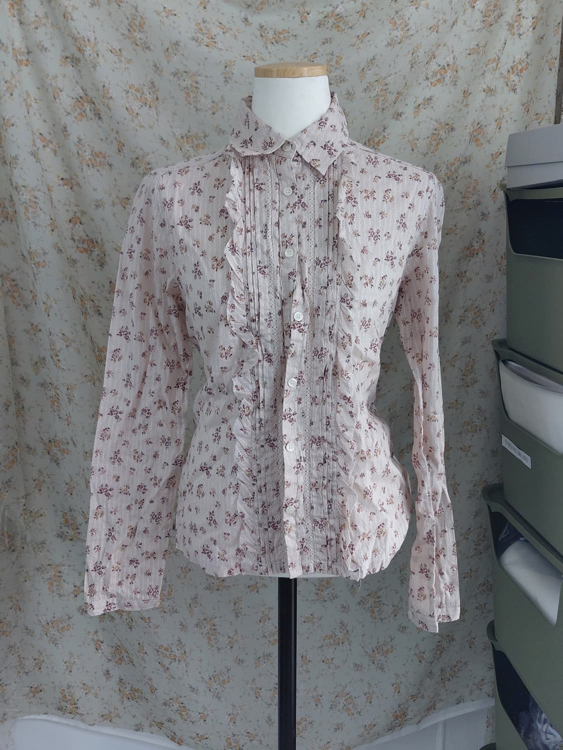 [빈티지] 플라워 프린트 프릴 장식 블라우스 지뢰계 상품이미지2