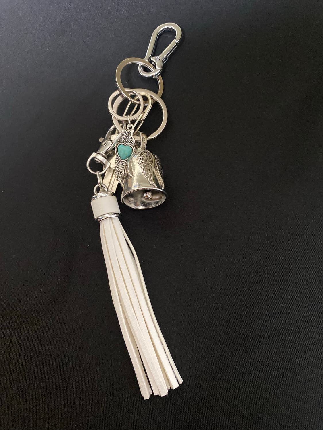 가디언벨  화이트 태슬 키링 상품이미지1