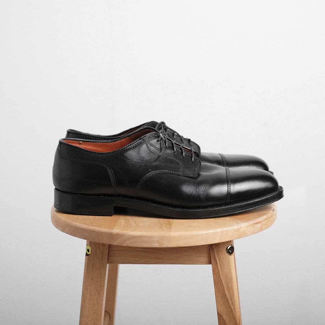 알든 971 8.5E(265-270) 블랙 카프 스트레이트팁 더비 상품이미지7