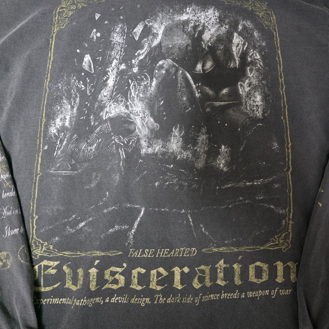 [XL] 체인소맨 레저 부틀렉 이더리얼 스튜디오 페이드 블랙 롱슬리브 상품이미지6