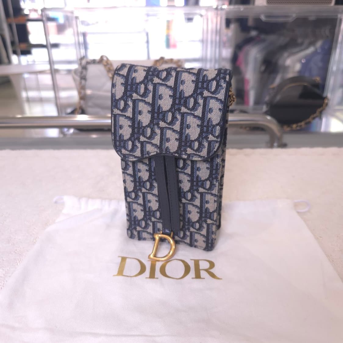 [중고/정품] 디올 오블리크 새들 버티컬 파우치 크로스백 상품이미지1