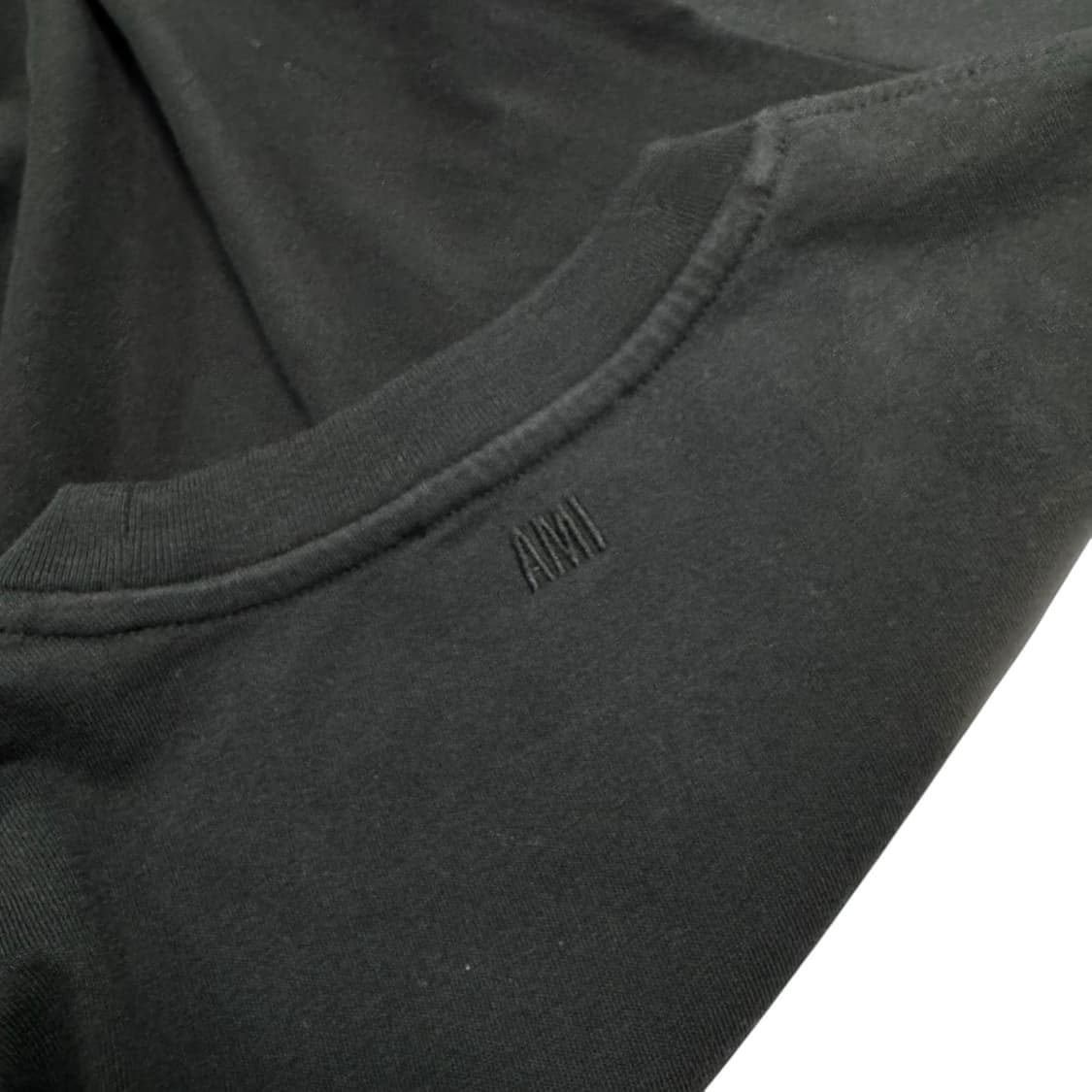 정품 아미 블랙 반팔 티셔츠 상품이미지3