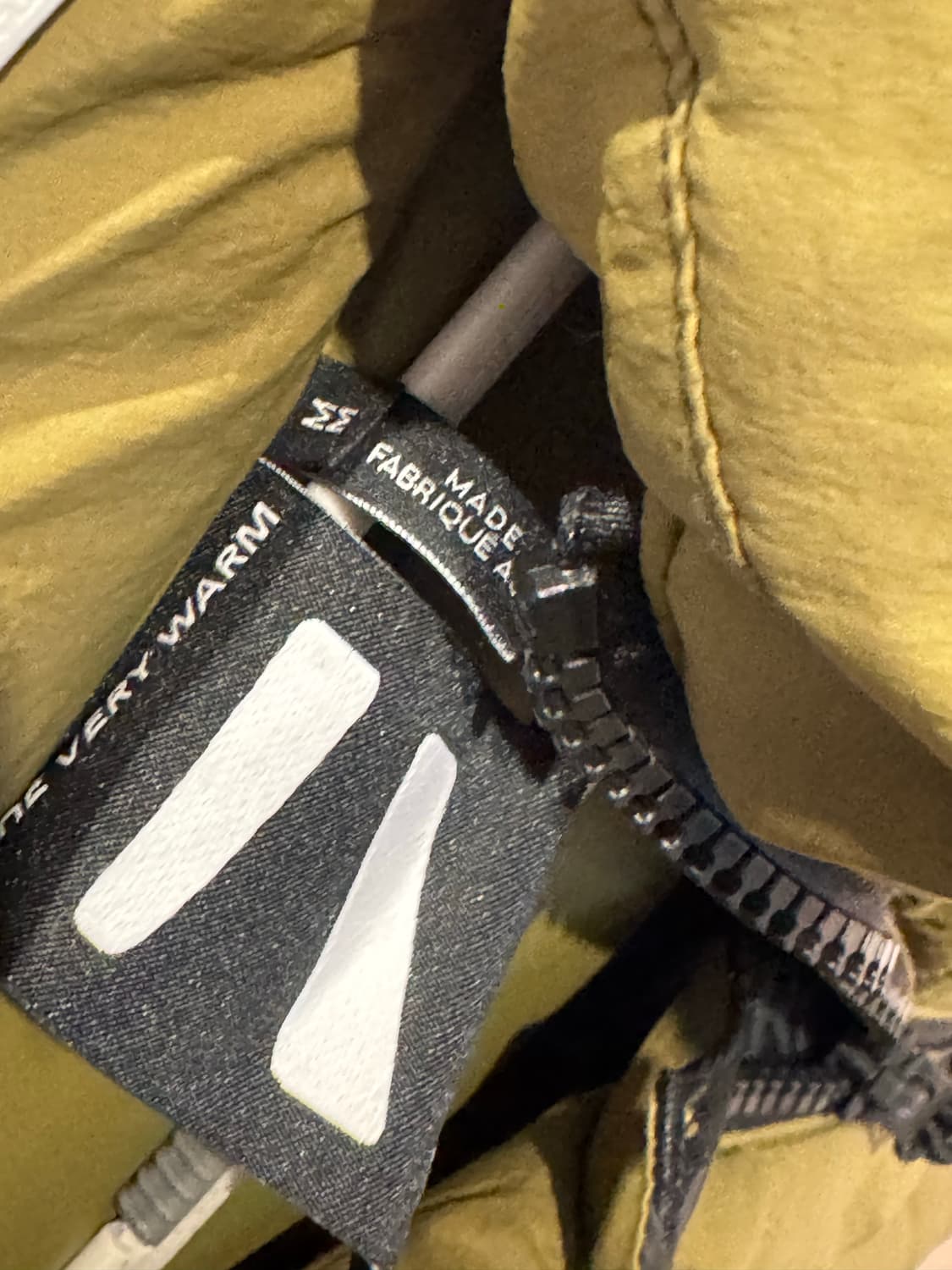 더 베리 웜 패딩 m사이즈 상품이미지3