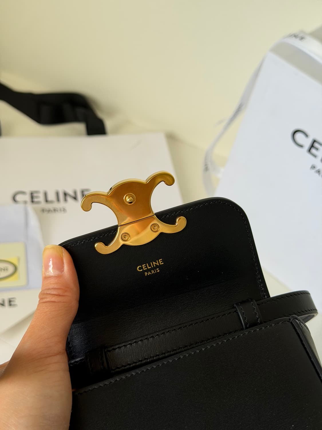 셀린느 트리오페 미니백 블랙 전시급 상품 상품이미지6