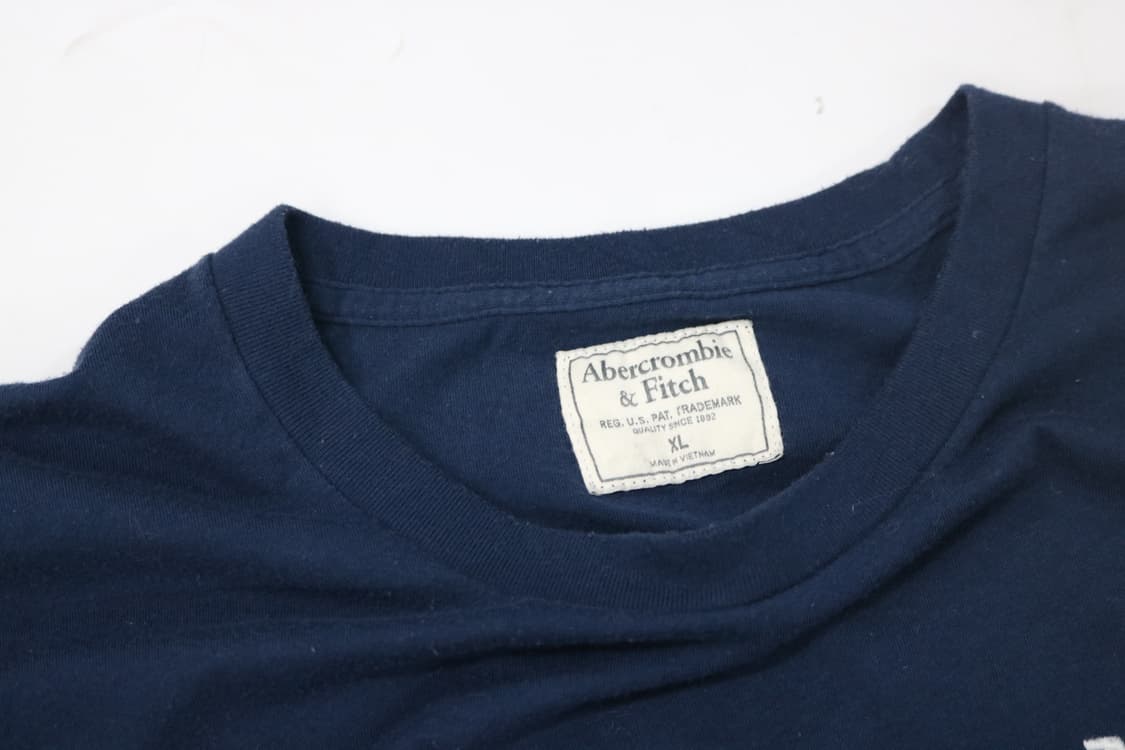 아베크롬비 앤 피치 빈티지 사이드 로고 네이비 롱 슬리브 (XL) 상품이미지4