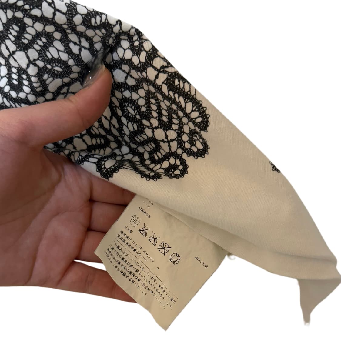 꼼데가르송 레이스 자수 프린팅 롱 슬리브 티셔스 상품이미지3