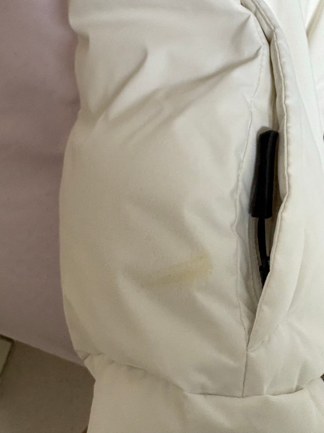 데상트 조끼패딩 상품이미지5