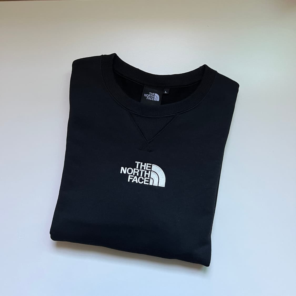 [L] 노스페이스 자수 로고 맨투맨 스웻셔츠 상품이미지2